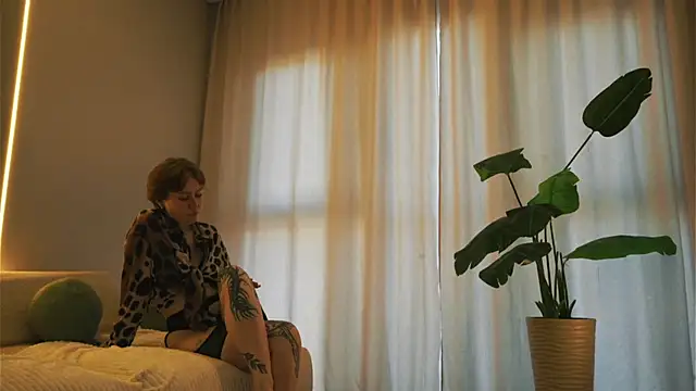 milaskiss - MilasKiss's free webcam - UK Sex Cams