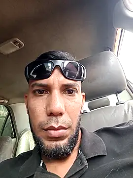 UnreadyChutzpa webcam