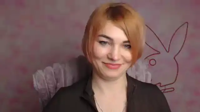 CuttieEmma webcam