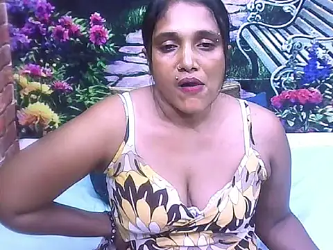 IndianSexyLady20 webcam