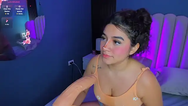 little_valentinaa webcam