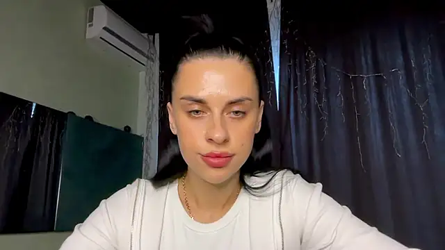 MariaValverdeee webcam