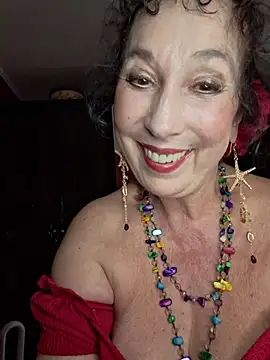 GypsyEsmeralda webcam