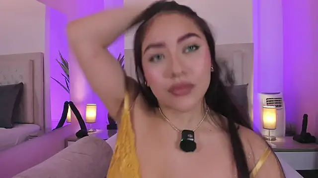 nicolle_pierce webcam