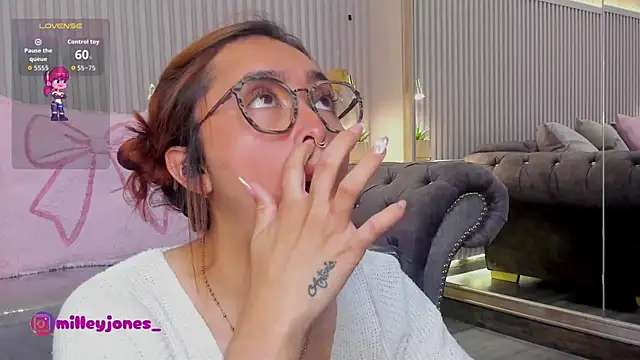 MilleyJones webcam