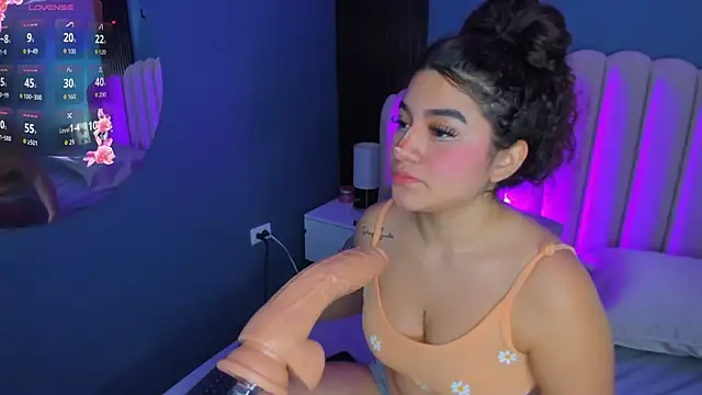 little_valentinaa webcam