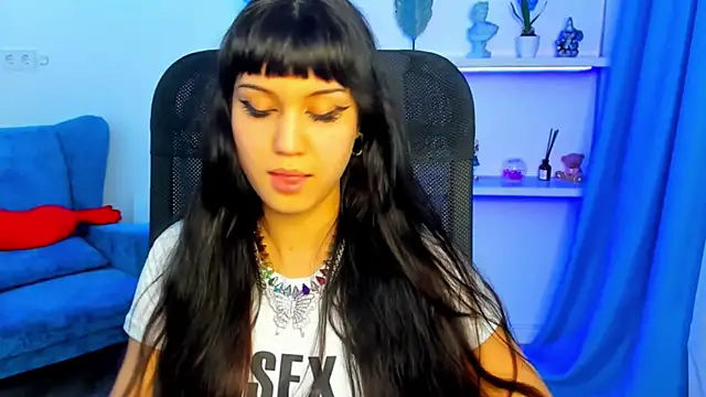 TiffanyYounge webcam