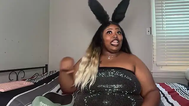 Chocolatebunnyxx96 webcam
