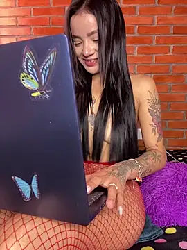 agathamarrshall_ webcam