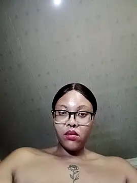 ShantelBootyBoobs webcam