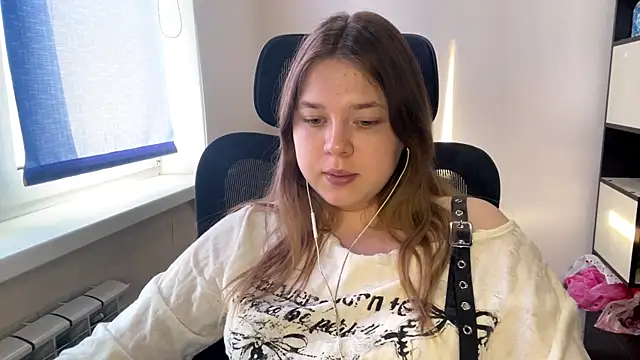 TomikoPfau webcam