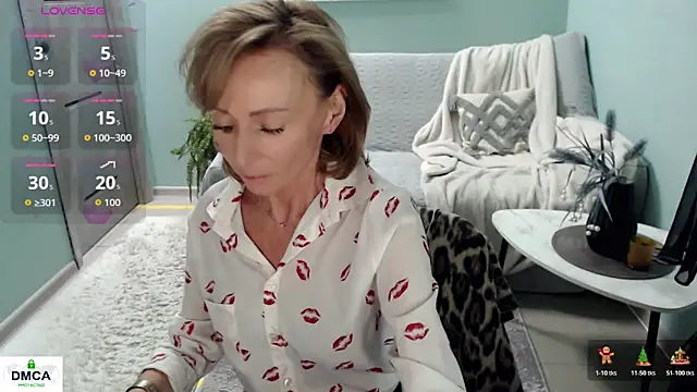 HornyMilf_777 webcam