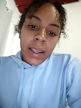 Julia_Pretinha webcam