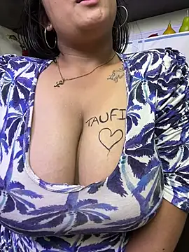 kalpanaaishaa webcam