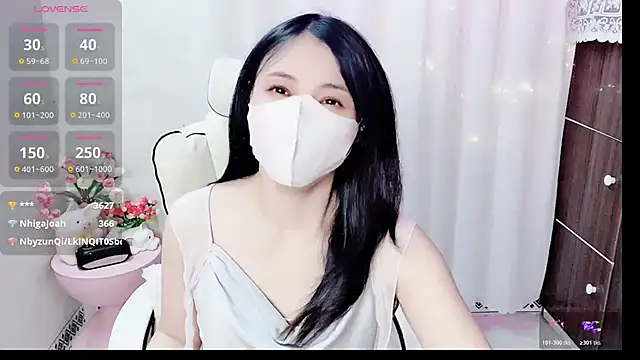 Clover_Nhi webcam