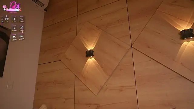 caro_sanchezz webcam