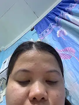 Charming_Chaos webcam