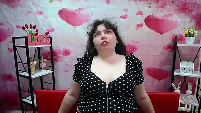 NeonilaLisova webcam