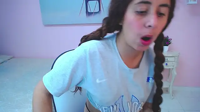 scarlett_clyde webcam