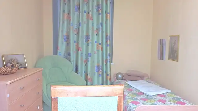 Emma_Eclipsee webcam