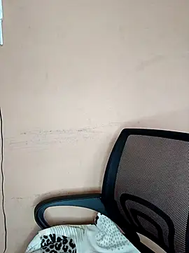 indianstrawberrylips4u webcam