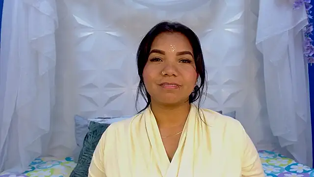 Elizabeth_Suan_ webcam