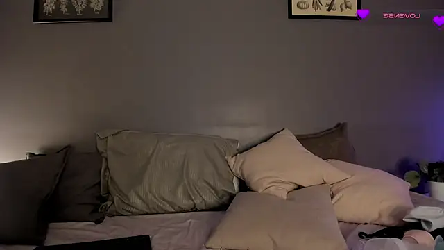 Charlotte_lovee_ webcam