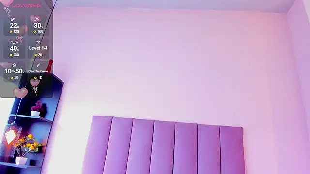 violet_myerrs webcam