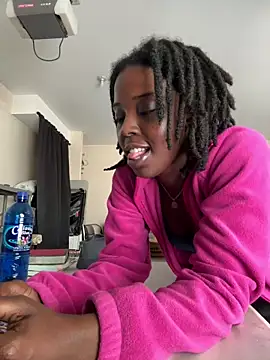 choclatepeaach webcam