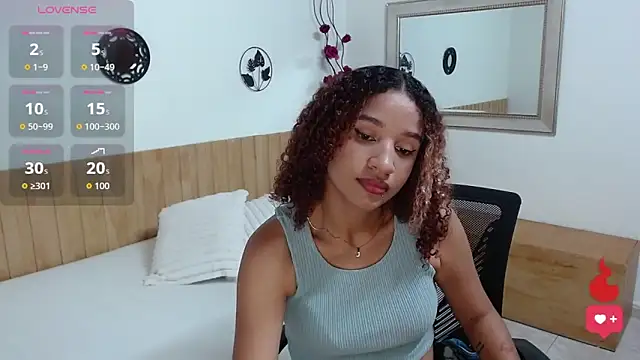 Alice_Grinnerk webcam