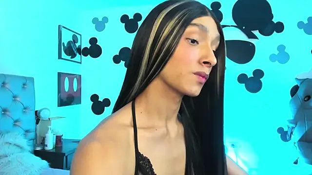 AdharaSkinny_ webcam