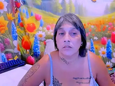 indianroxy webcam