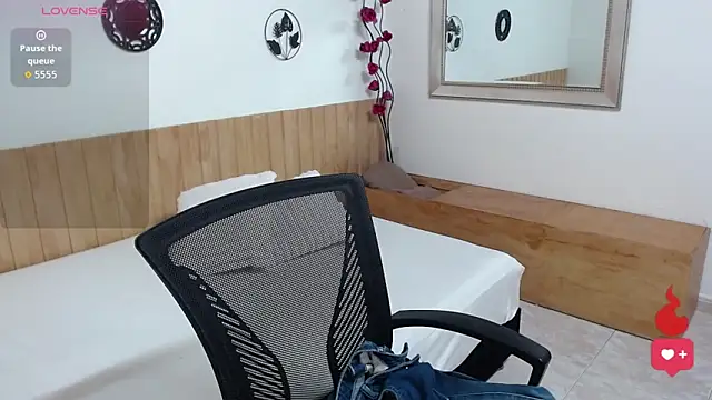 Alice_Grinnerk webcam