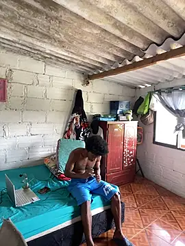 Larry-n-clouds webcam