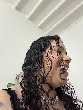 krisstenSantos webcam