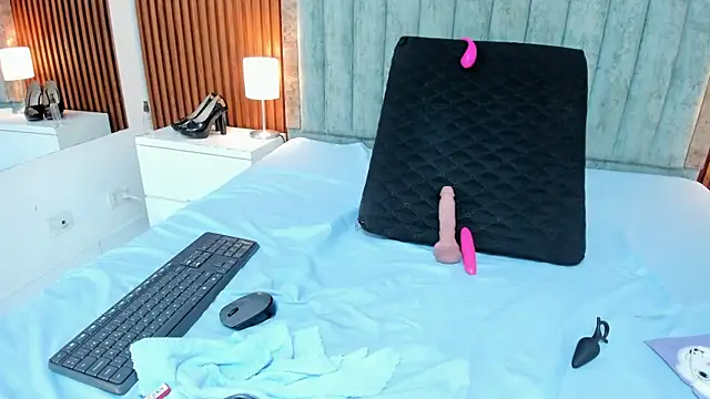 Karina_Towers webcam