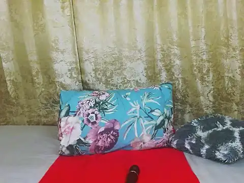 ChocoSlenderXXX webcam