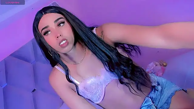 Daniiela_Ember webcam