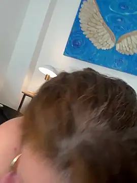 Viictoria-Jones webcam