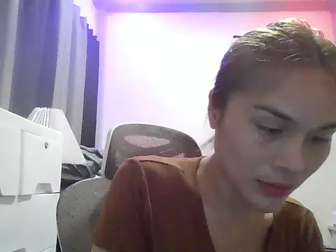 toloveistodieforx webcam