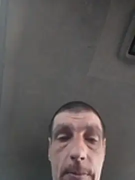 N_i_k_o_l_a_u live sex cam