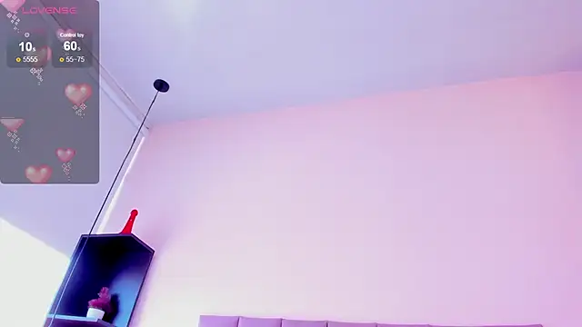 violet_myerrs webcam