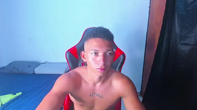 JuanchiT66 webcam