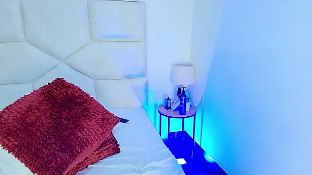 elizawiliamst webcam