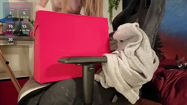 ScarletKitsunyaa webcam