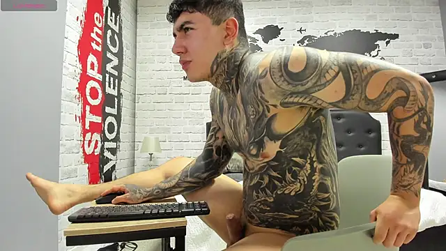 Gury_tattoo webcam