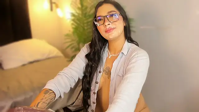 Juli_Casanova webcam
