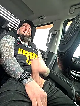 Beardedtattood webcam