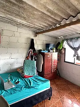 Larry-n-clouds webcam