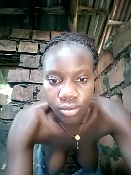 Black_juicy24 webcam